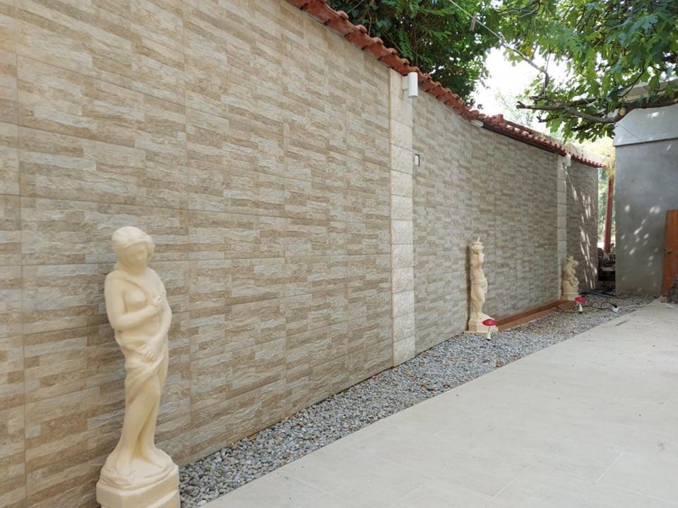 Guest House Ivana Igalo Exterior photo
